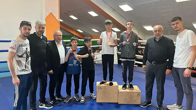 Gençlerin Muay Thai Performansı Tam Not Aldı