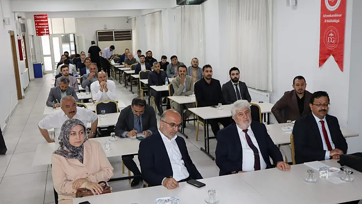 'Gençlerle Kurulan Sağlıklı İletişim Gelecek İçin Önemli'