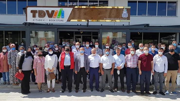 Gençlik ve Spor’dan Kitap Kafe’ye ziyaret