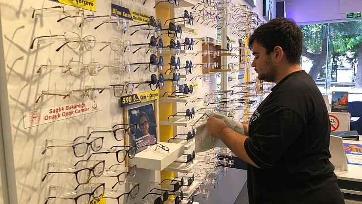 Güneş Gözlüğü Alırken Sağlık Bakanlığı Onayına Dikkat Edilmeli