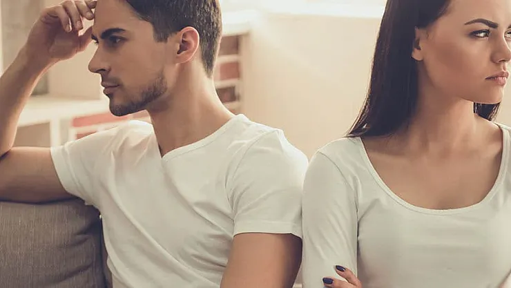 Günlük Hayatta İlişkileri Zedeleyen Kötü Alışkanlıklar Nelerdir?