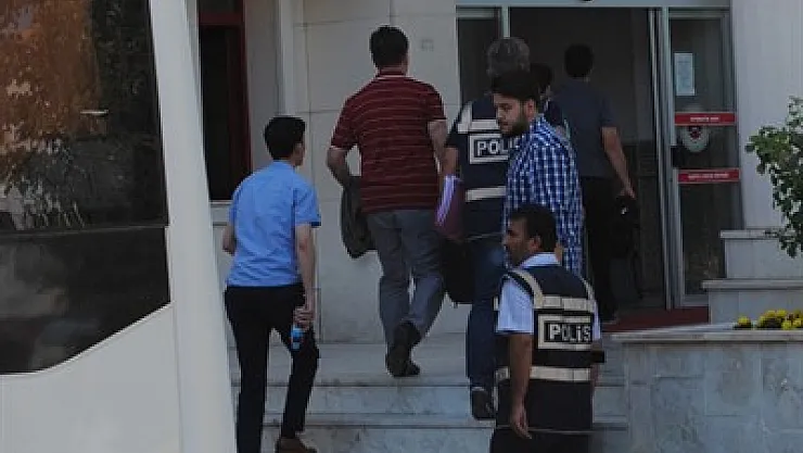Hakim ve Savcılar yargılanıyor – Kocatepe Gazetesi