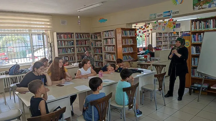 Halk Kütüphanesinde matematik ve Türkçe atölyesi etkinliği düzenlendi