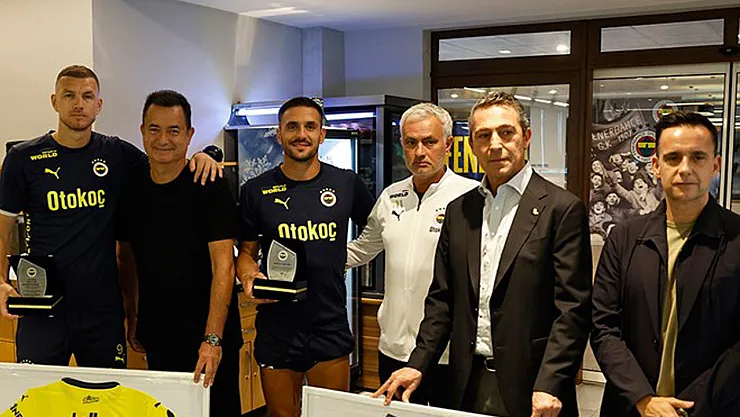 Hangisi Daha İyi Uğurlandı… Dzeko Mu Kasapoğlu Mu?