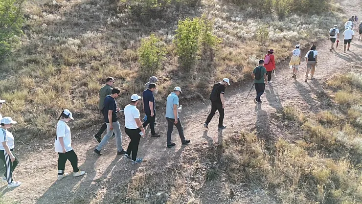 Harmankaya Kanyonu'nda Doğa Yürüyüşü