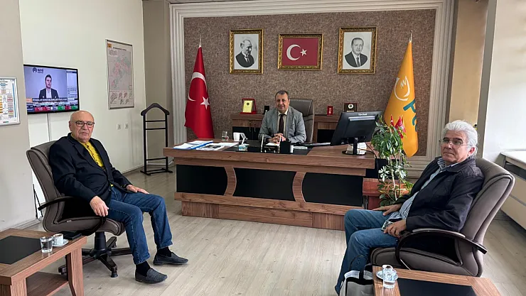 Hayırsever İş İnsanı Kırlıoğlu, PTT Başmüdürü Örsdemir'i Ziyaret Etti