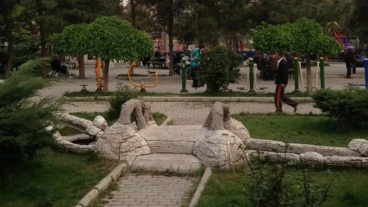 Hayvanseverler Belediye'den Yeşil Park'ta düzenleme istiyor