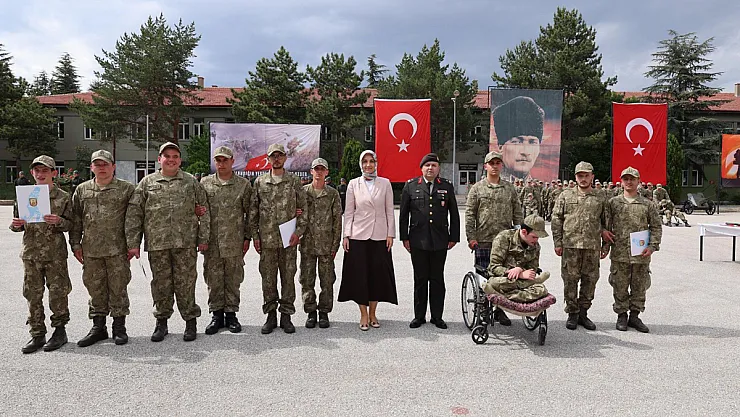 'Hiçbir Engel, Vatan Sevgisine Engel Değildir.'