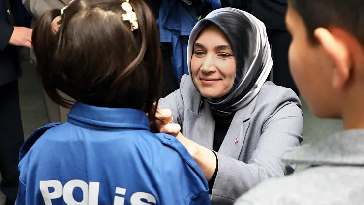 Himaye Altındaki Çocuklara Devlet Ana Şefkati