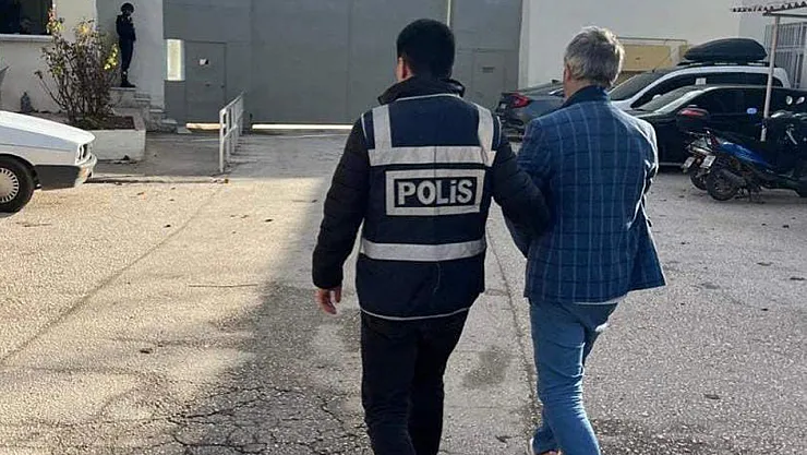 Hırsızlık Suçundan Aranan Şahıs Yakalandı