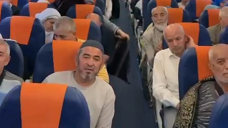Hisar Turizm Hacıları Dualarla Karşıladı