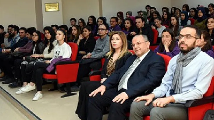 Hukuk Fakültesinde kadın hakları konferansı düzenlendi