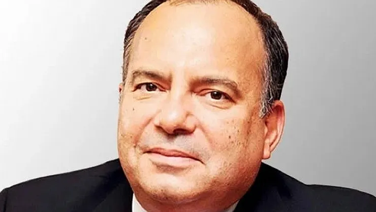 Hürriyet Yazarı Sedat Ergin'den 33 Yıl Sonra Bir İlk…