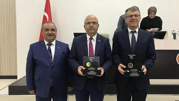 Başkan Şahin’den İGM üyelerine özel hediye