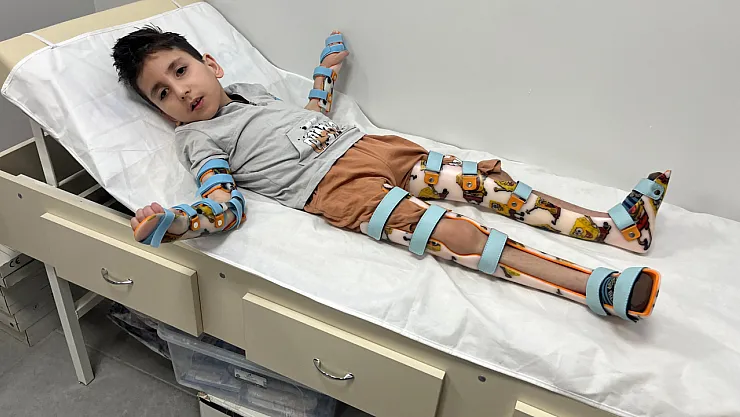 İHA'nın Haberinden Sonra Yardımlar Devam Eden Çocuğa KAFO Cihazı Alındı