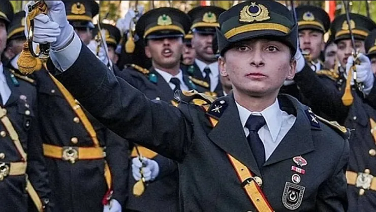 İhraç Edilen Ebru Eroğlu TSK'ya Dava Açtı