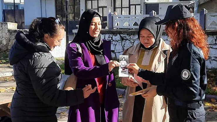 İhsaniye'de Vatandaşlara Kadına Şiddetle Mücadele Anlatıldı