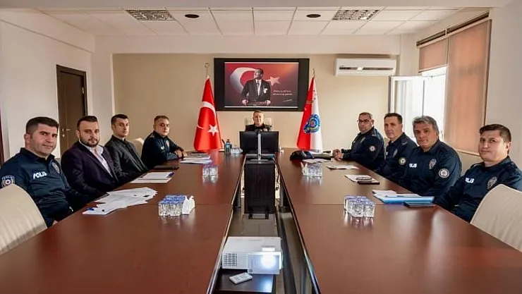 İl Emniyet Müdürü Şener, Teknoloji Birimleriyle Çalışmaları Değerlendirdi