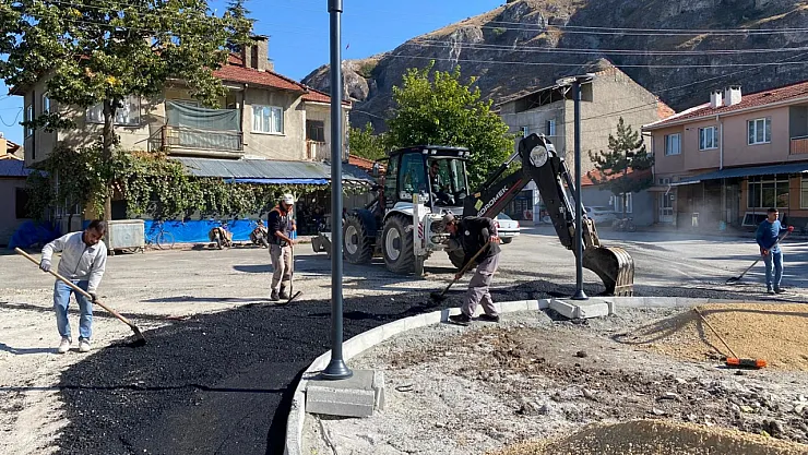 İnönü'de Asfalt Onarım Çalışmaları Devam Ediyor