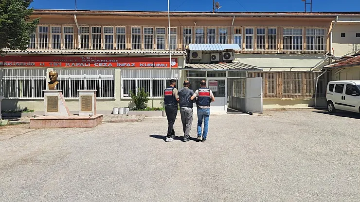 Interpol'ün Kırmızı Bültenle Aradığı Terörist Eskişehir'de Yakalandı