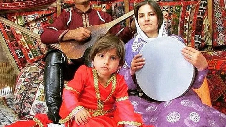 İran Türkleri Hangi Mezheptendir?