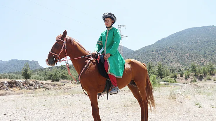 İsmail Mert Yıldırım, Boş Arazideki Parkurda Yaptığı Antrenmanlarla Uluslararası Derecelere Uzandı