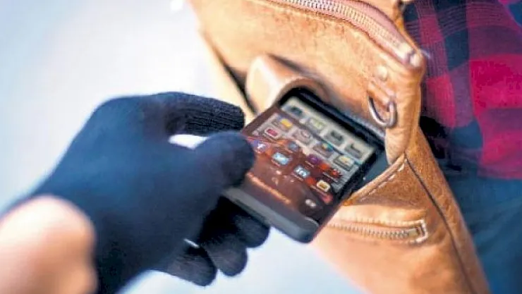 Isparta'da cep telefonu gasp eden 4 zanlı Afyonkarahisar'da yakalandı