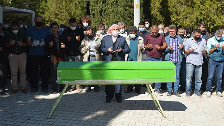 Isparta’da inşaat çukuruna düşen öğrenci Afyon’da defnedildi