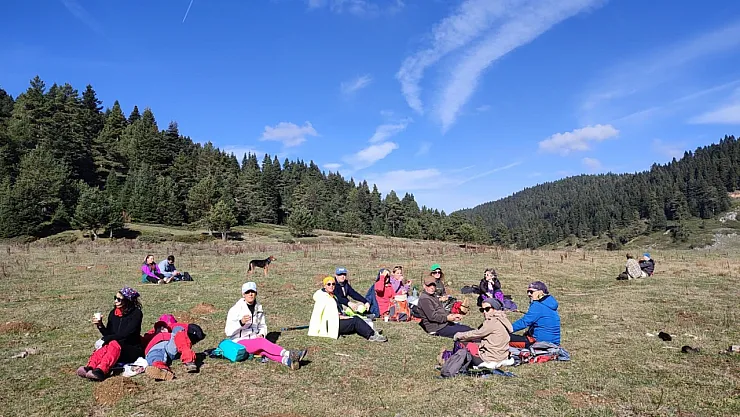 İstanbul'dan Gelip Camiliyayla Köyünde Doğa Yürüyüşü Yaptılar