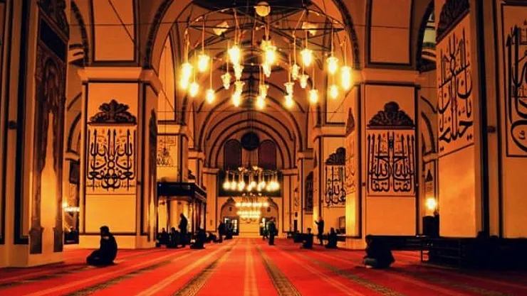 İtikâf ile Maneviyatın Derinliklerine Yolculuk