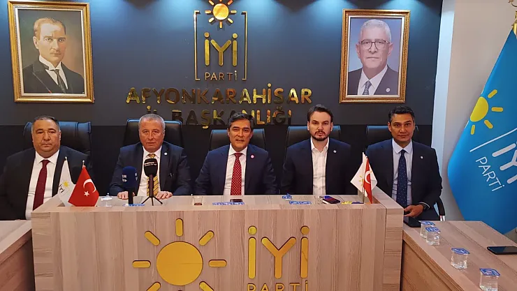 İyi Parti'den Afyon'daki Törenler İçin Yorum: Devlet Adabına Uygun İnşa Edilmiş