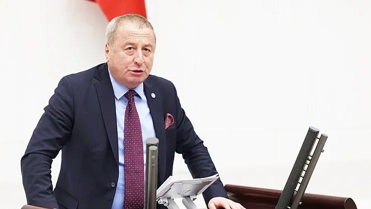 İYİ Parti'den AK Parti'ye: Devlet Yönetimini Ayak İzine İndirgediniz