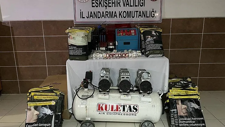 Jandarma 11 kilogram kaçak tütün ele geçirdi