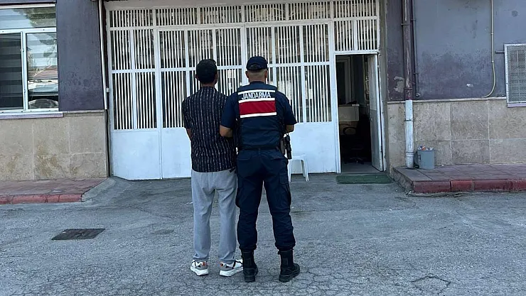 Jandarma, Araması Olan Şahsı Sülümenli'de Yakaladı