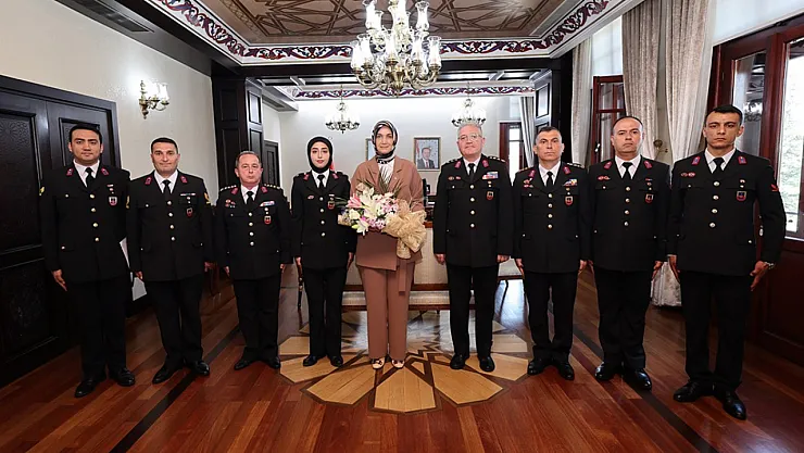 'Jandarma, Aziz Milletimize Karşılıksız Hizmet Ediyor'