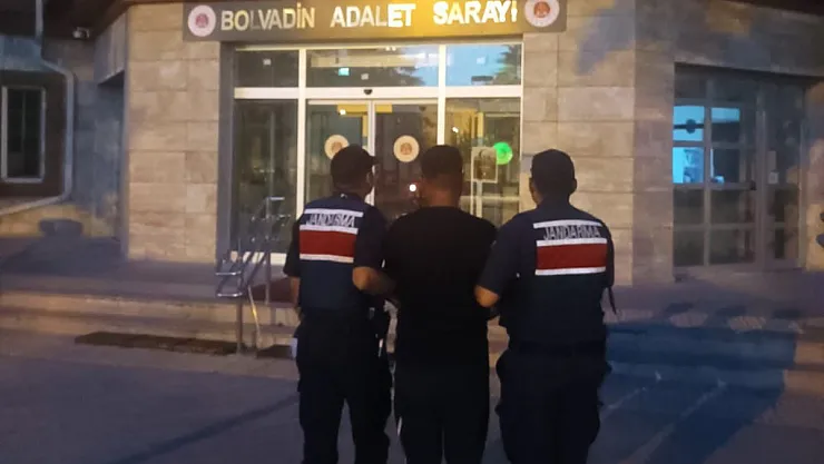 Jandarma Hapis Cezası Bulunan Şahsı Yakaladı