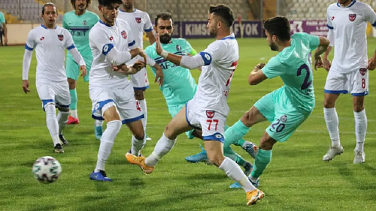 Jetler deplasmandan 10 kişi ile 3 puan çıkardı