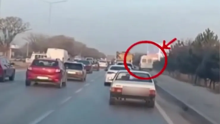 Kaldırımdan İlerleyen Araca Ceza