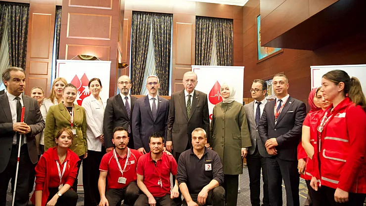 Kan Bağışına Reis Desteği