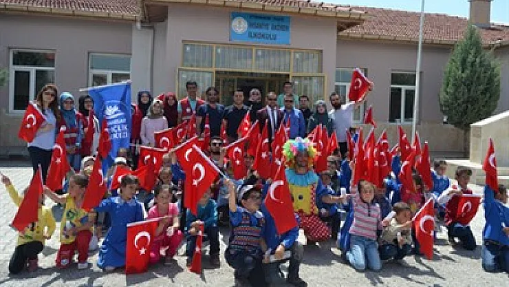 Karahisar GM Akören'de miniklerle buluştu