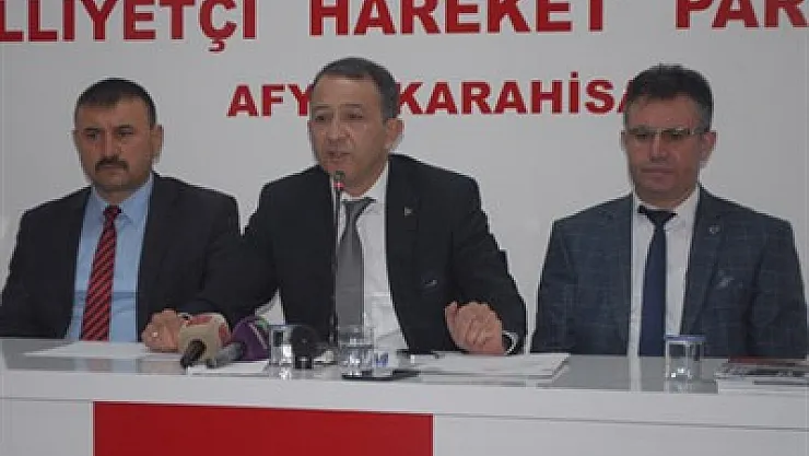 'Karamollaoğlu, Demirtaş'ın serbest kalmasını neden istemektedir'