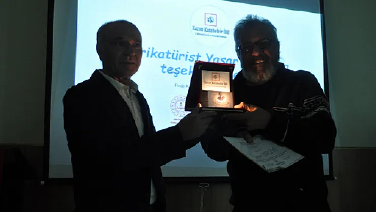 Karikatürist bilgilerini öğrencilerle paylaştı