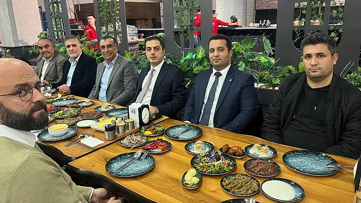Kaymakam Çelik'e Veda Yemeği