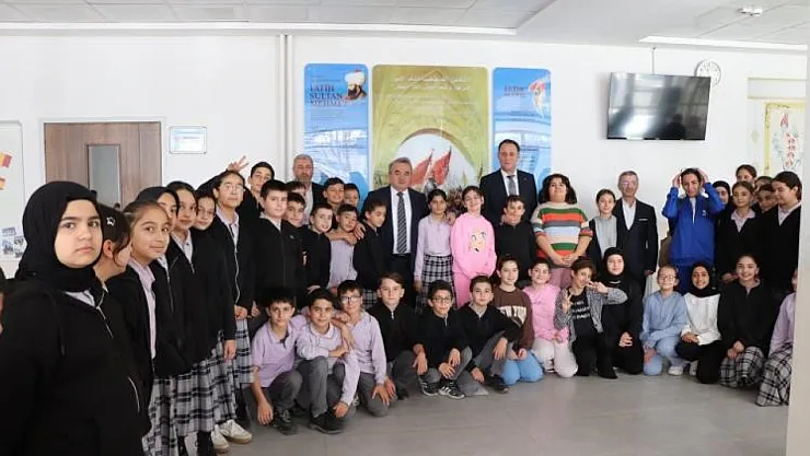 Kaymakam Öztürk Okullarda İncelemelerde Bulundu