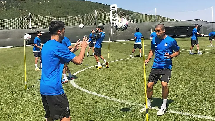 Kayseri'de kampa giren Afyonspor ilk antrenmanına çıktı