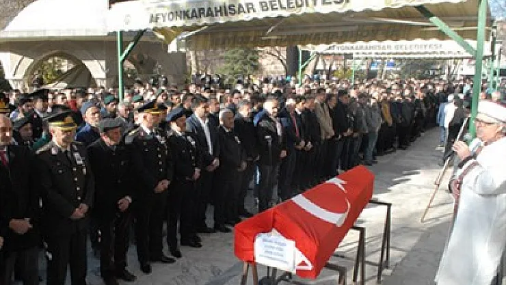 Kaza kurbanı askere son görev