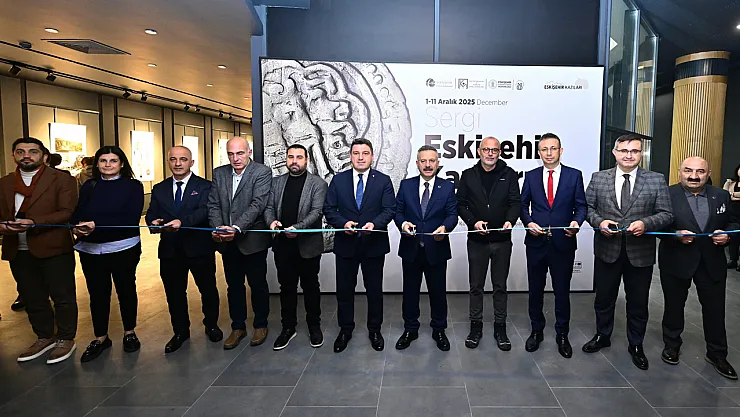 Kazı Çalışmalarında Ortaya Çıkarılan Tarihi Eserlerin Fotoğraflarından Oluşan Sergi Açıldı