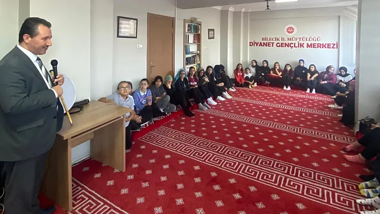 Kendileri Küçük Yürekleri Kocaman