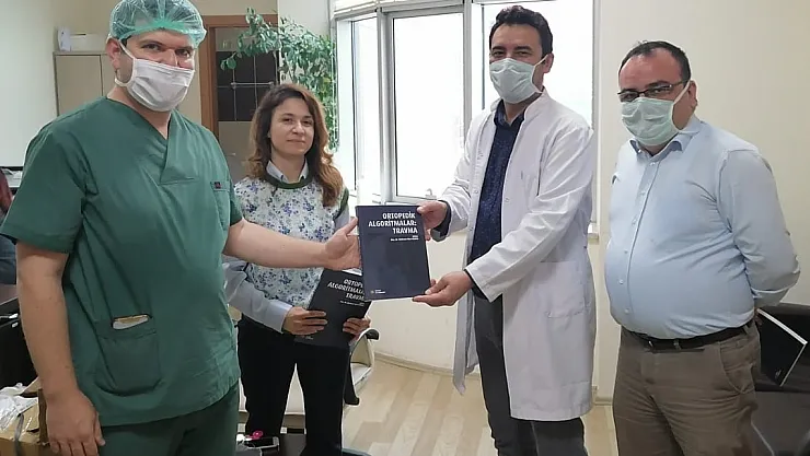 Kitabın geliri  öğrencilere burs olacak