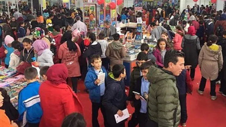 Kitap Fuarı'na ilgi artıyor – Kocatepe Gazetesi